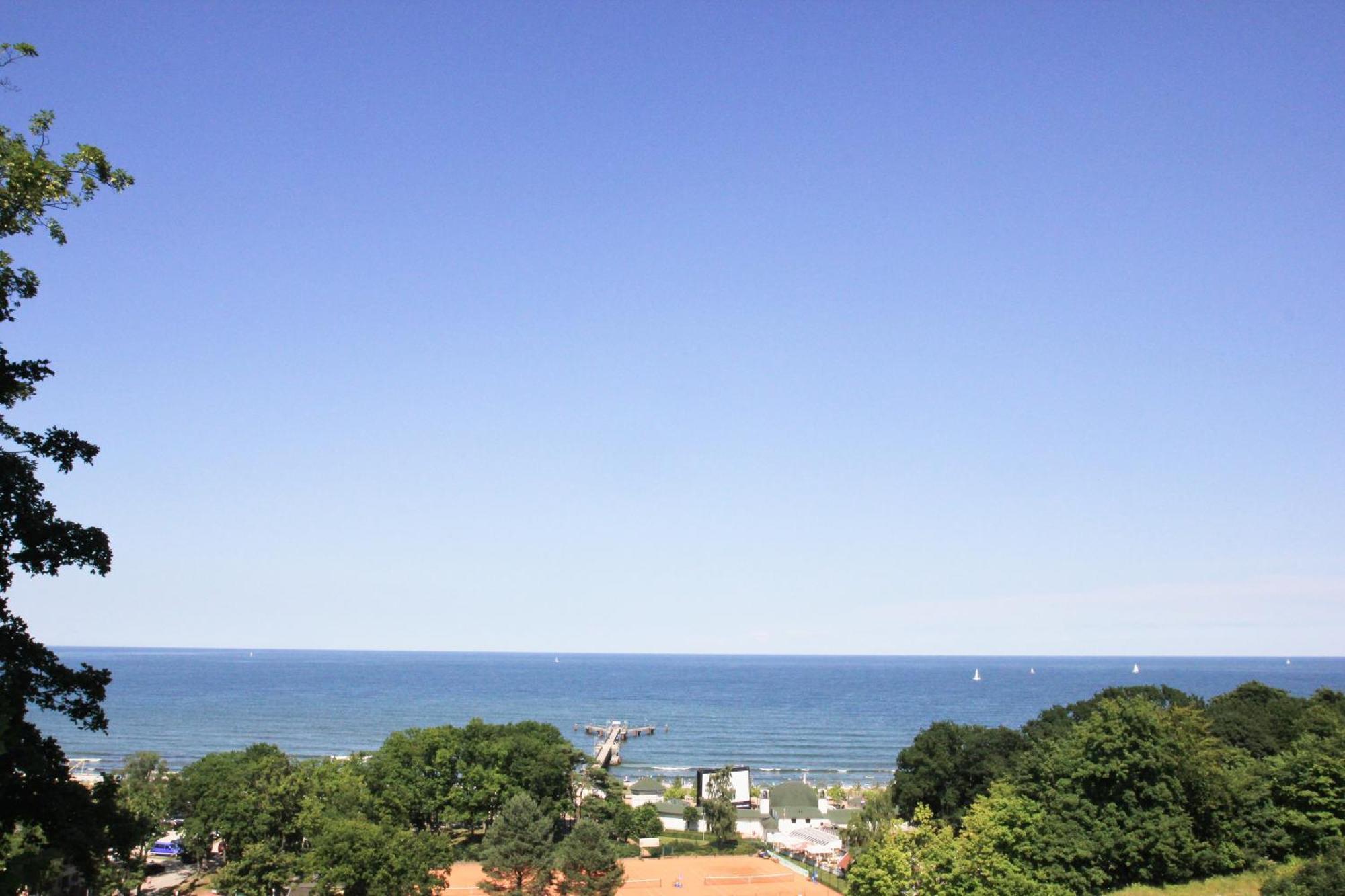 Haus Blick zur See FeWo 06 Gartennutzung, Meerblick, Sauna- und Schwimmbadnutzung im AHOI Sellin Goehren  Exterior foto